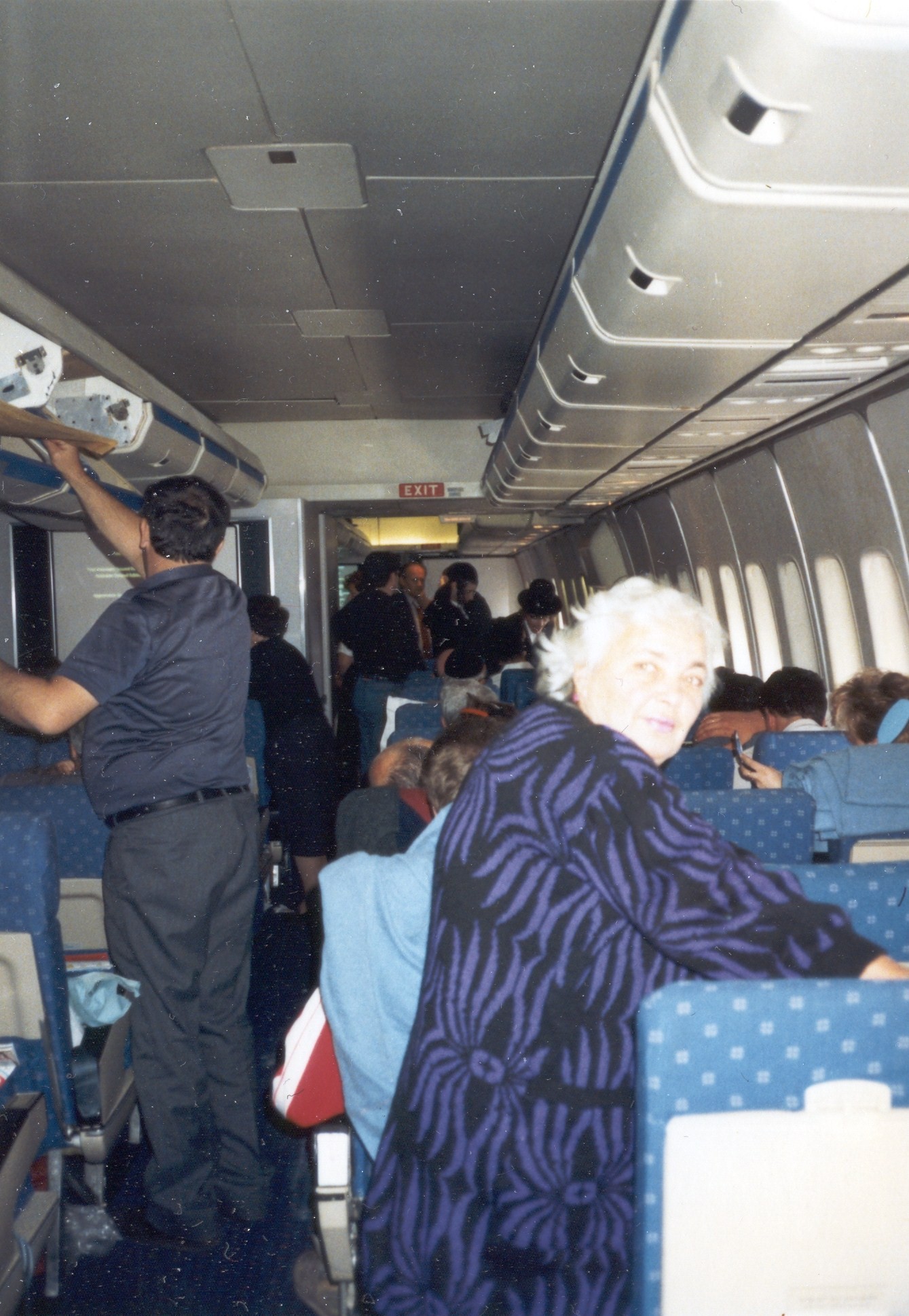 1991 September, Flight 31 Moscow to New York a candid shot of the Economy Cabin.
